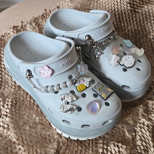 Grey crocs mega crush clog - grey,