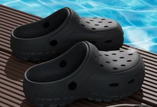CROCS Black Classic Clogs Men